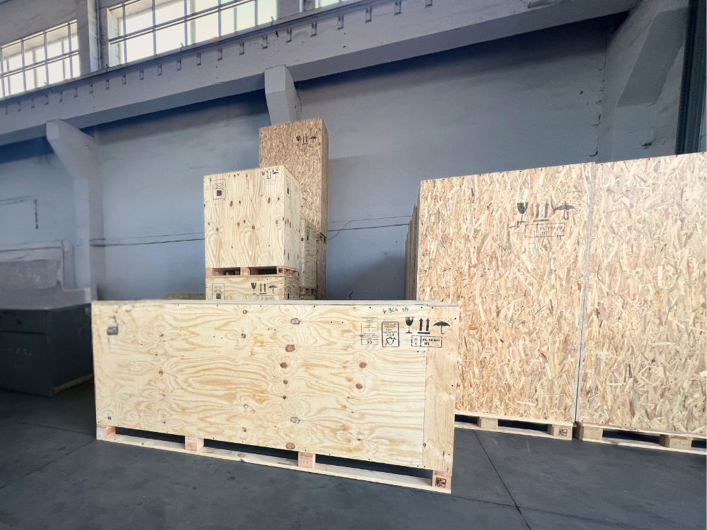 pakowanie do eksportu na zamówienie skrzynie ze sklejki osb opakowania specjalistyczne